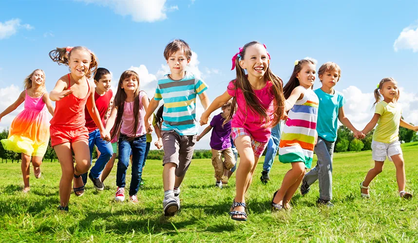 Pediatric Dentist Campbell CA Children Playing Outisde Children Playing Outisde In Grass